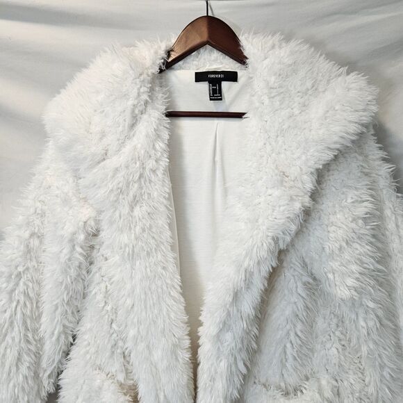 Hooded Fluffy White Faux Fur Soft Coat Sz L Boho Coquette Whimsy Fairy Festival - Picture 4 of 15